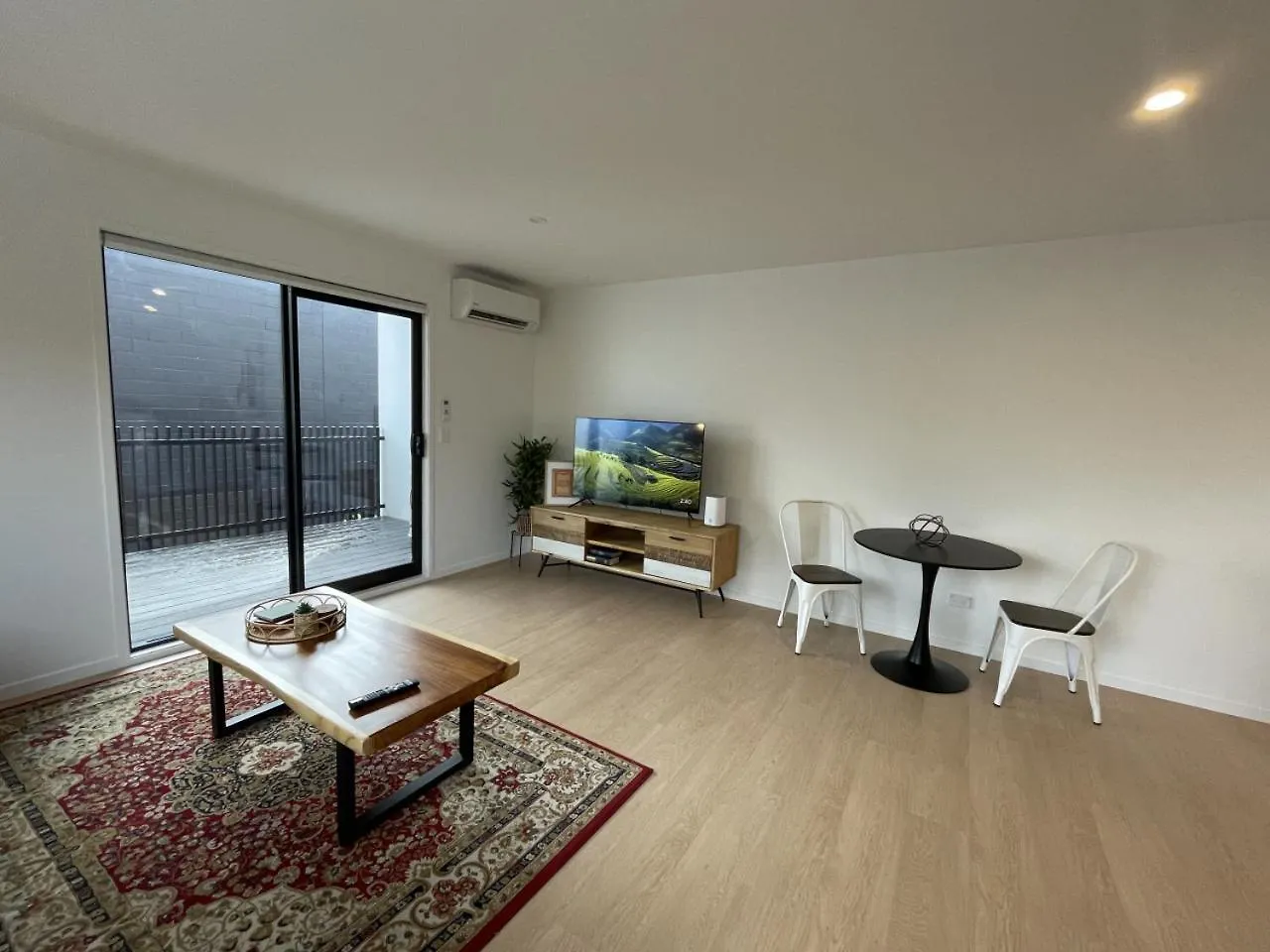 Relaxing Cbd Getaway Apartment Christchurch